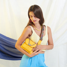 Load image into Gallery viewer, CHAIN / COLORFUL STRAP BAG YELLOW
